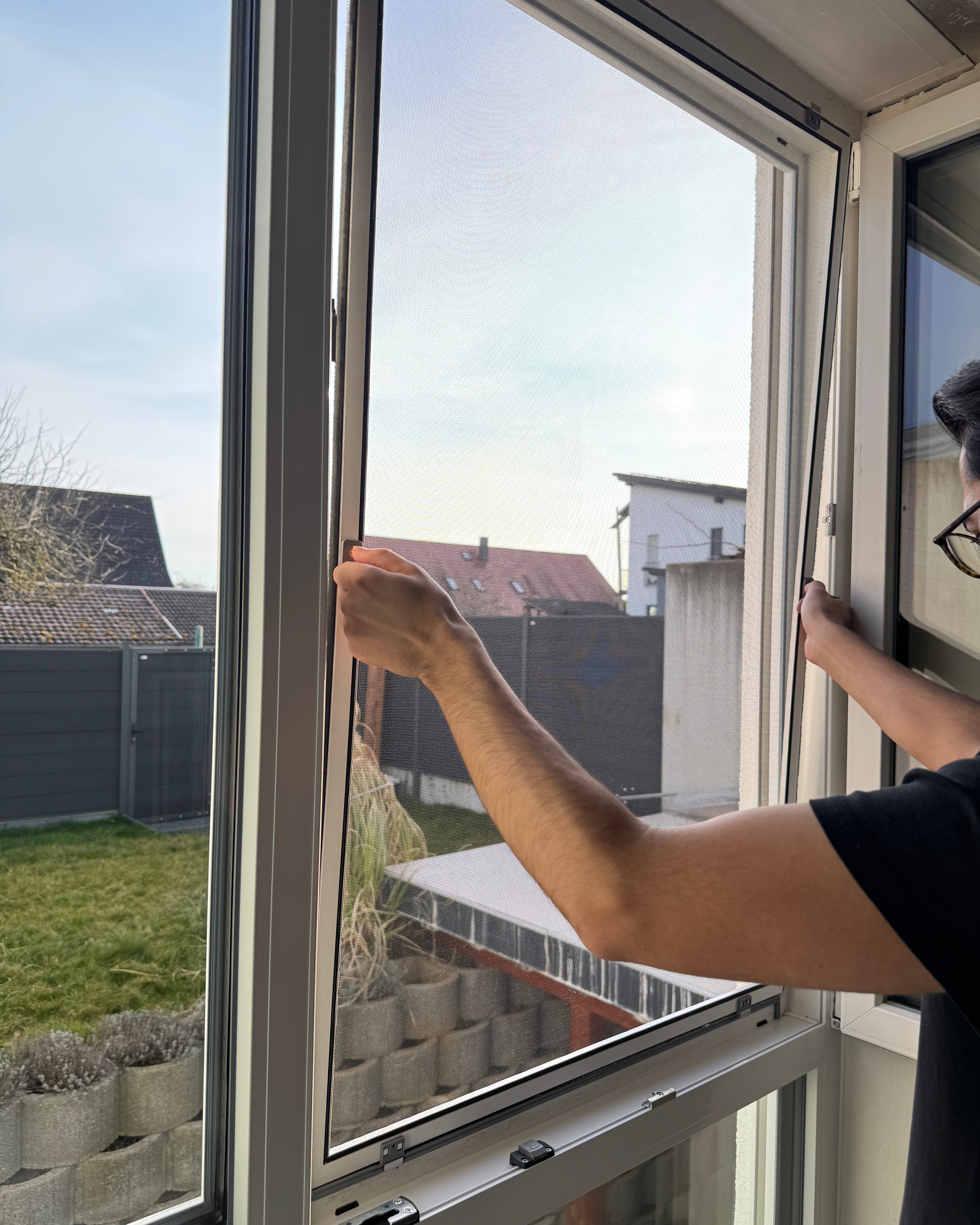 GFS Spannrahmen FIX 16 - Insektenschutz für Kunststofffenster mit Sitz in der Lichte